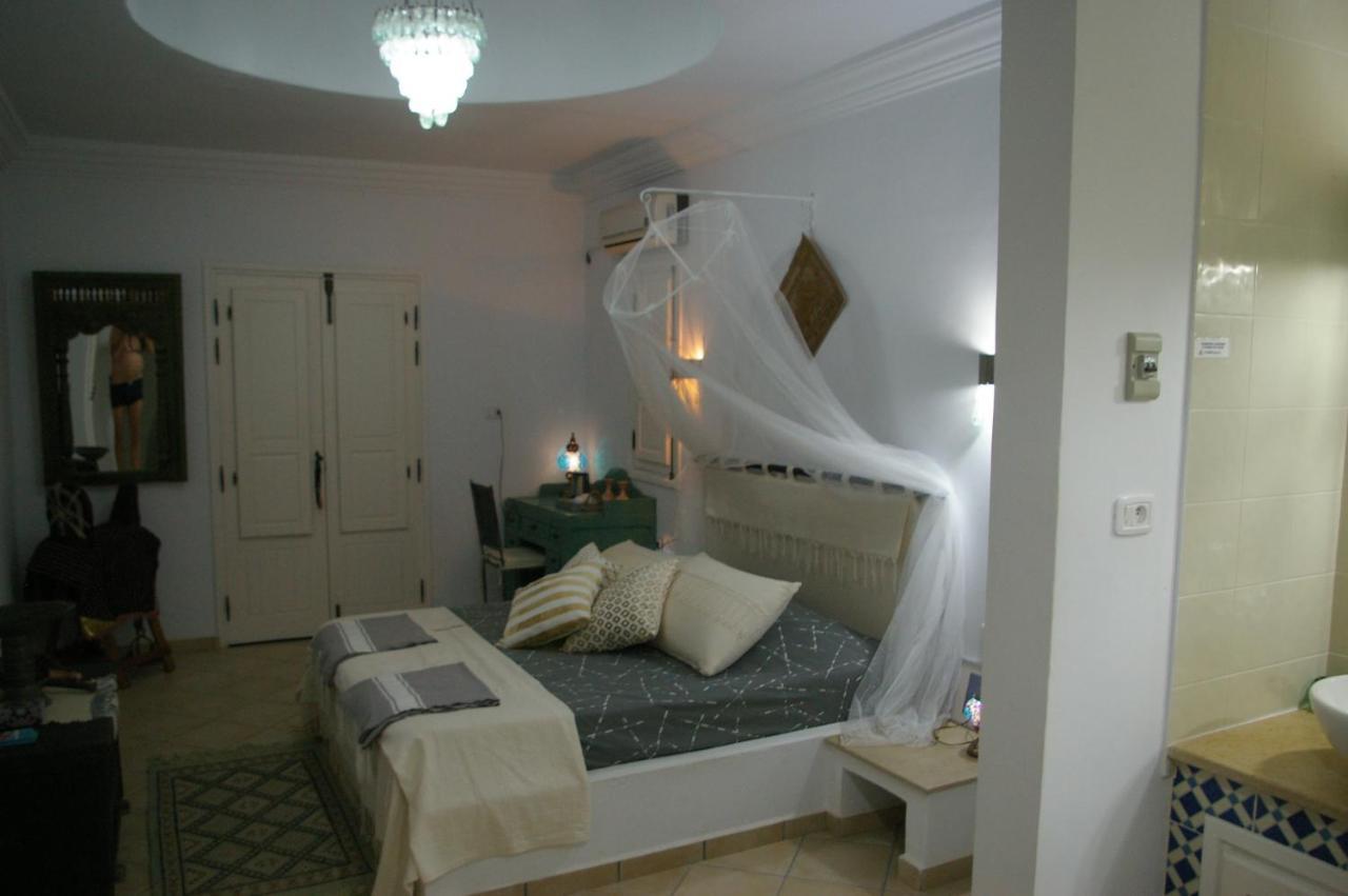 Midounia Bed and Breakfast Exteriör bild
